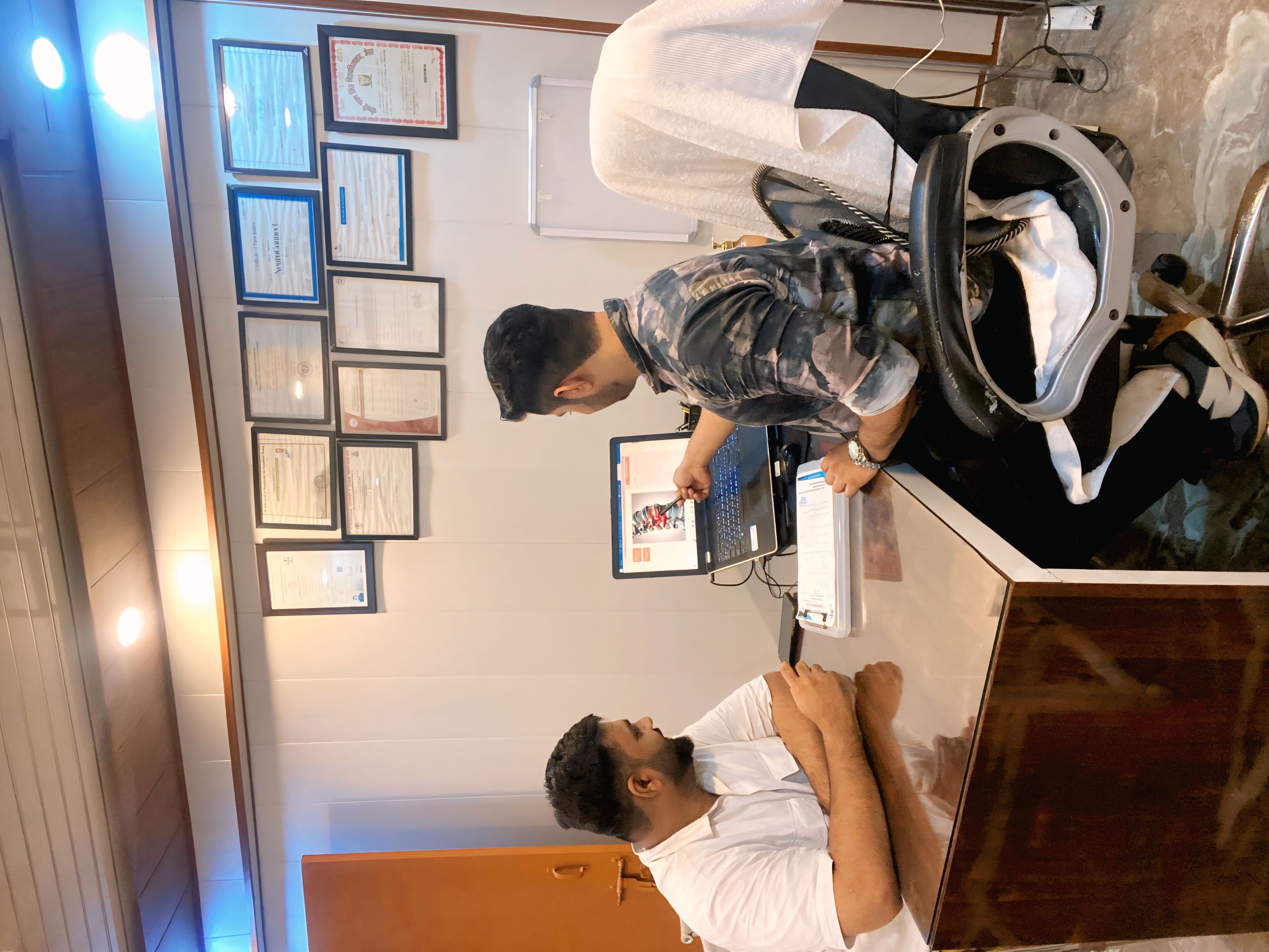 Physiotherapy treatment at Dr. Rohit Chaudhary's clinic